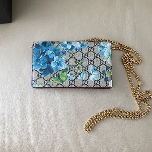 Authentic Gucci wallet on a gold chain